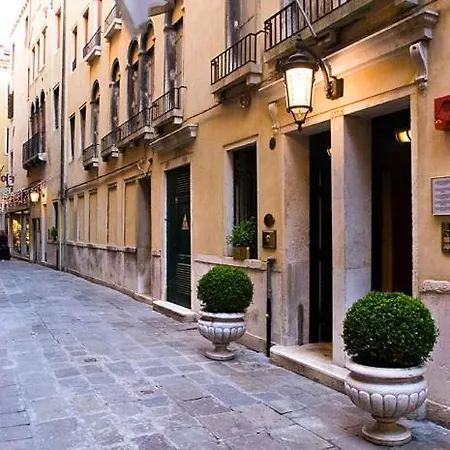 Torre Dell'orologio Hotel