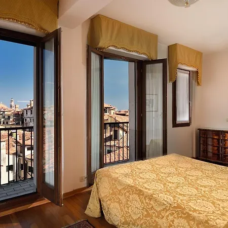 Torre Dell'orologio Ξενοδοχείο 4*