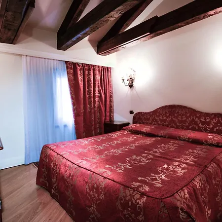 Torre Dell'orologio Ξενοδοχείο 4*