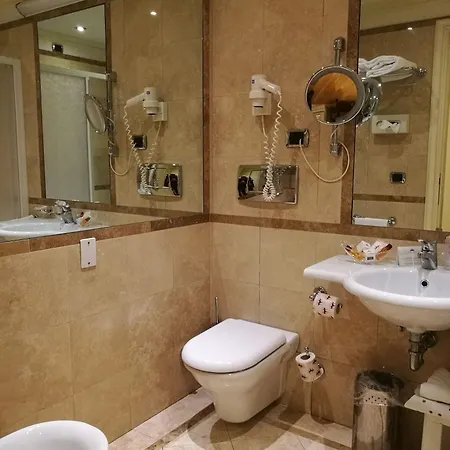 托雷德罗洛基奥淘房酒店 4* 威尼斯