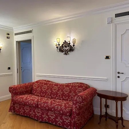 Hotel Torre Dell'Orologio Signature Residence