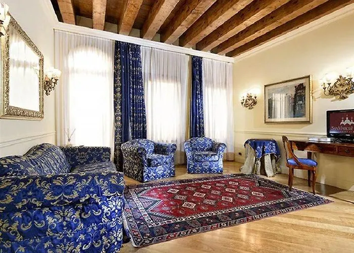 Torre Dell'orologio Szálloda Velence