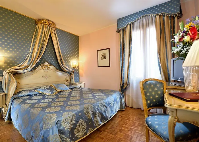 Szálloda Torre Dell'orologio