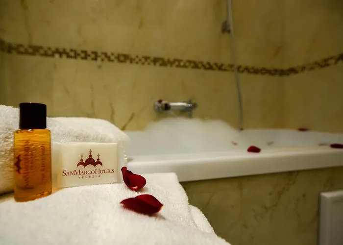 Szálloda Torre Dell'orologio