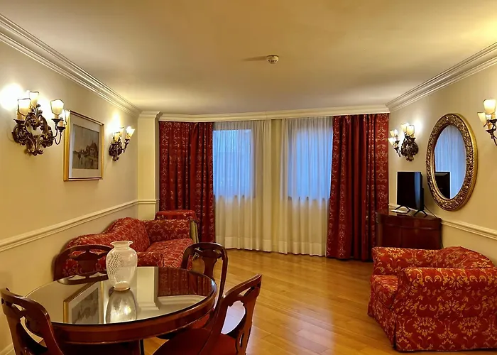 Szálloda Torre Dell'orologio 4*