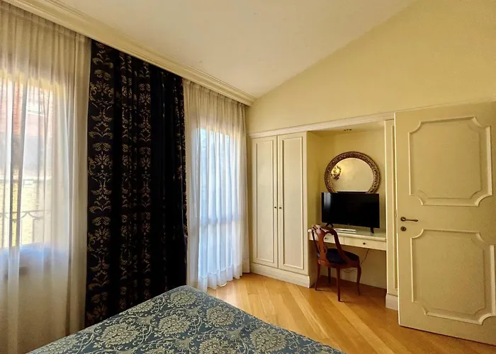 Szálloda Torre Dell'orologio