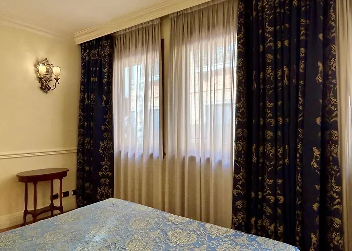 Torre Dell'orologio Velence