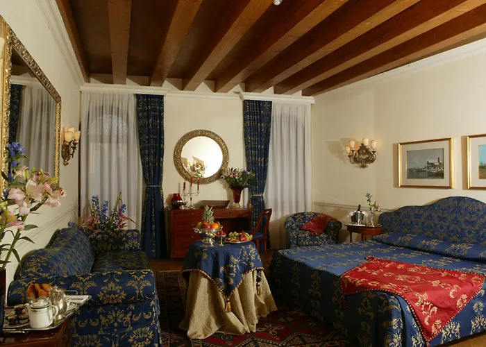 Torre Dell'orologio Szálloda 4*