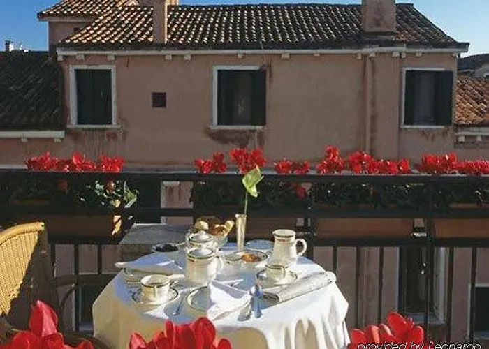 Szálloda Torre Dell'orologio Velence