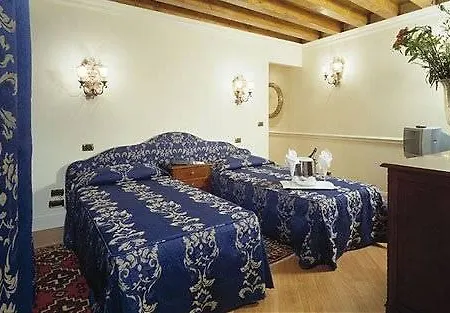 Otel Torre Dell'orologio 4*