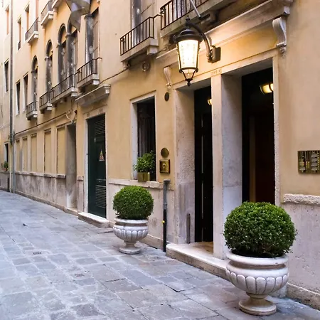 Torre Dell'orologio 4* Venise