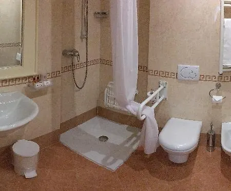 Torre Dell'orologio فندق